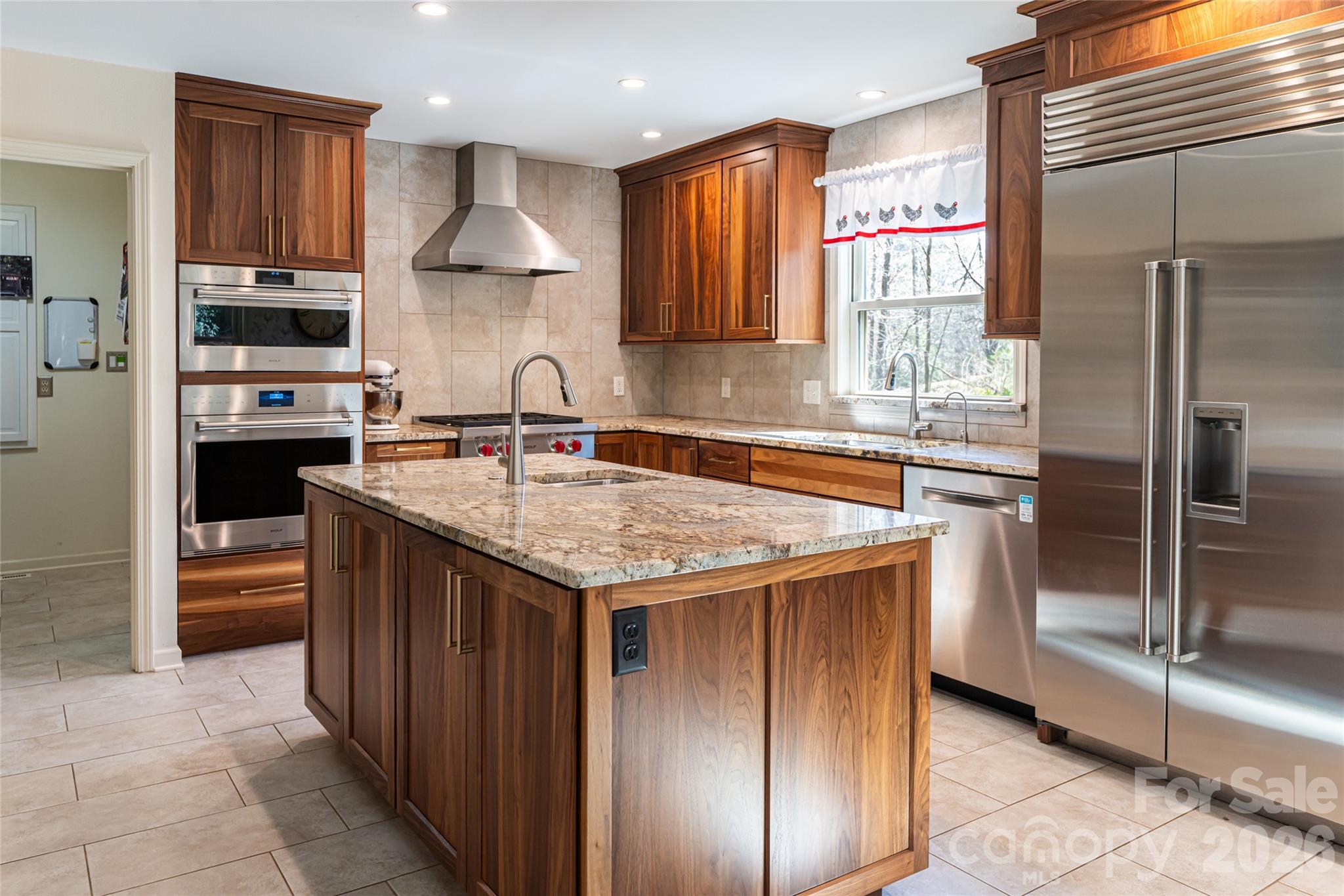 106 Oak Hollow Court Asheville NC 28805
