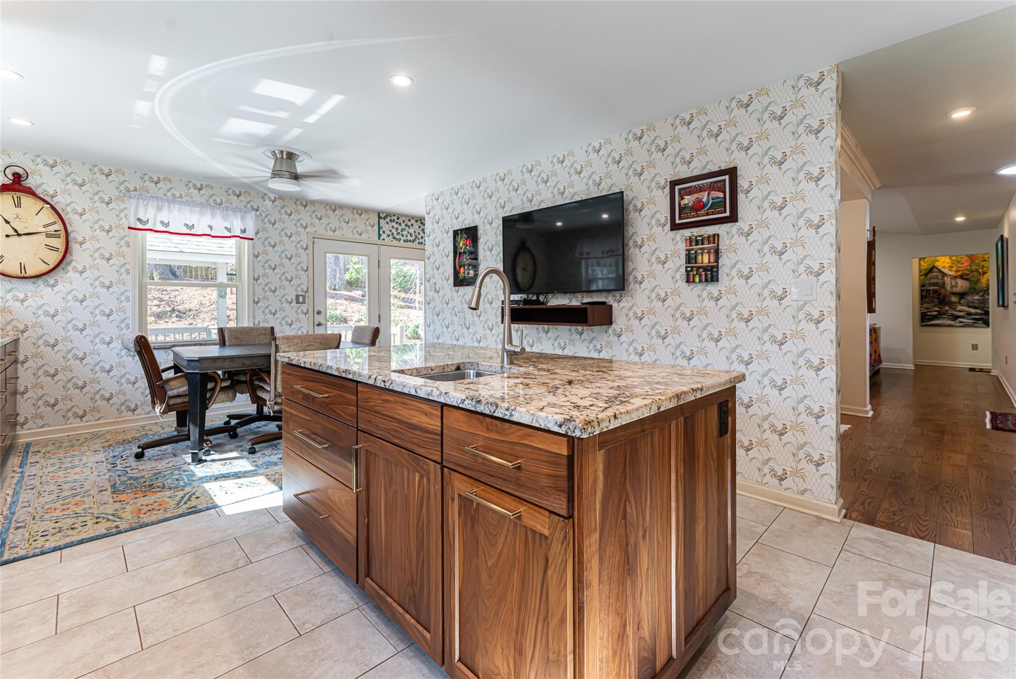 106 Oak Hollow Court Asheville NC 28805