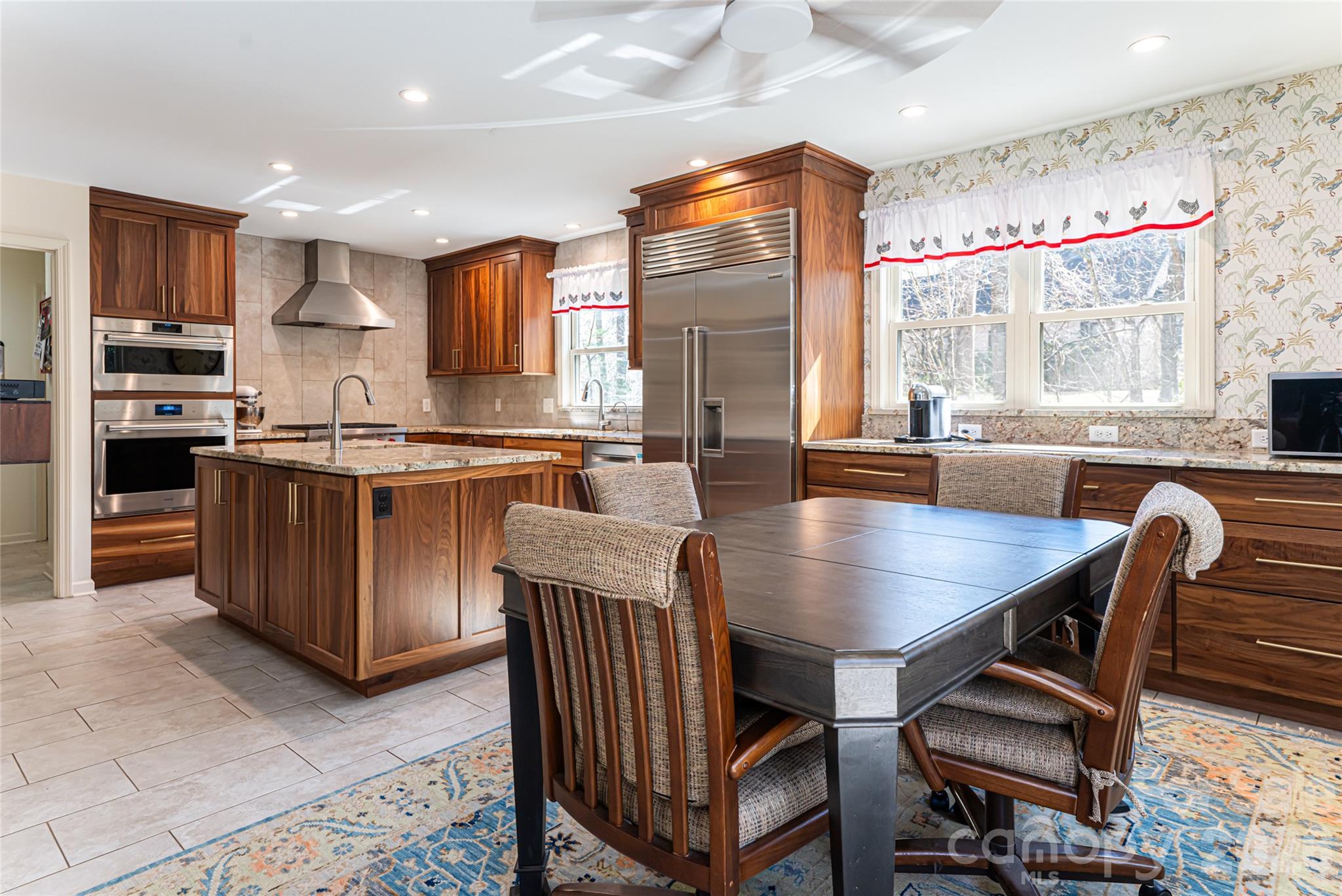 106 Oak Hollow Court Asheville NC 28805