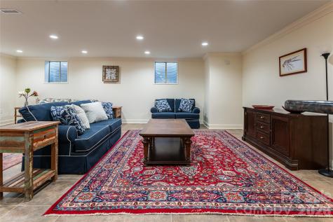 106 Oak Hollow Court Asheville NC 28805
