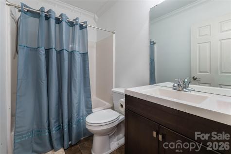 106 Oak Hollow Court Asheville NC 28805