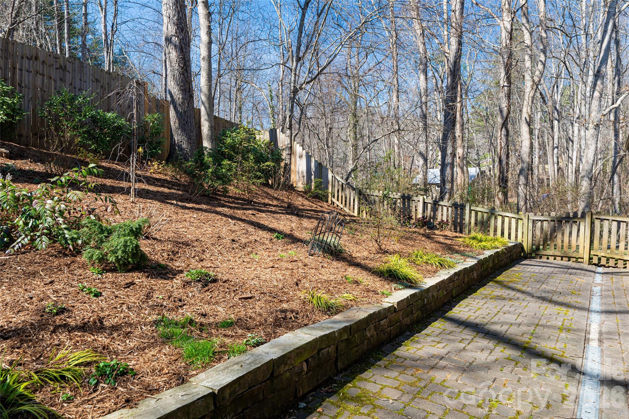 106 Oak Hollow Court Asheville NC 28805