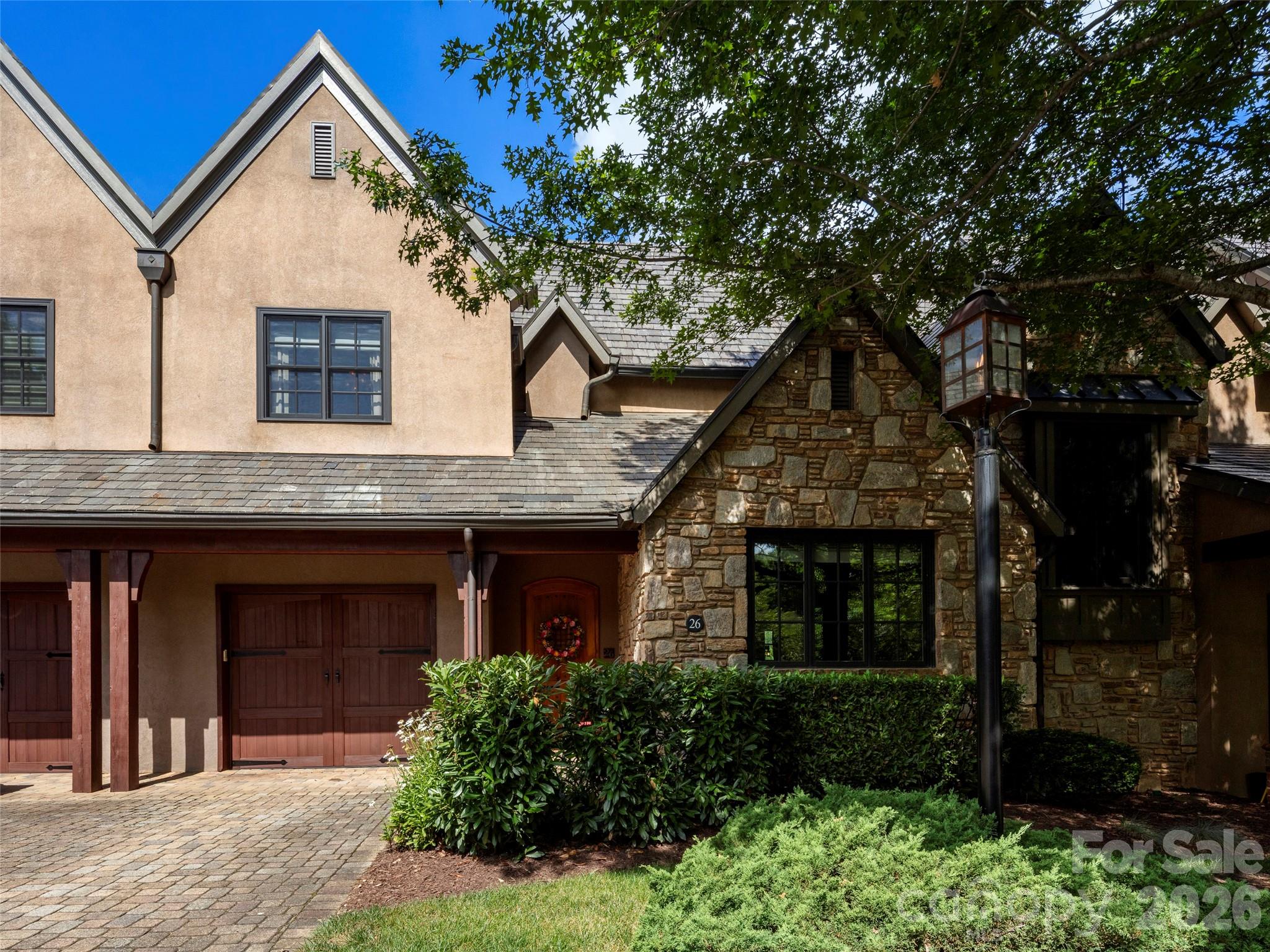 26 Village Oak Drive Arden NC 28704