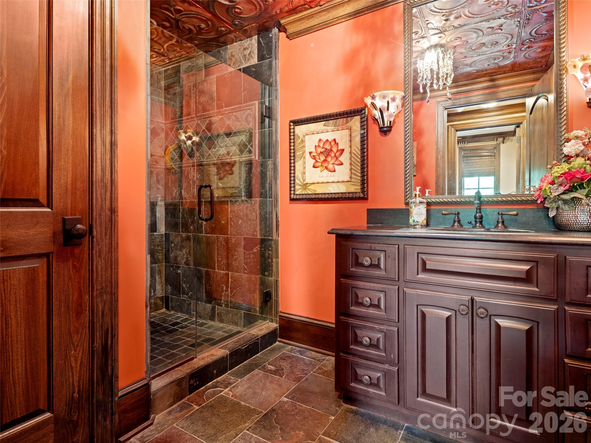 26 Village Oak Drive Arden NC 28704