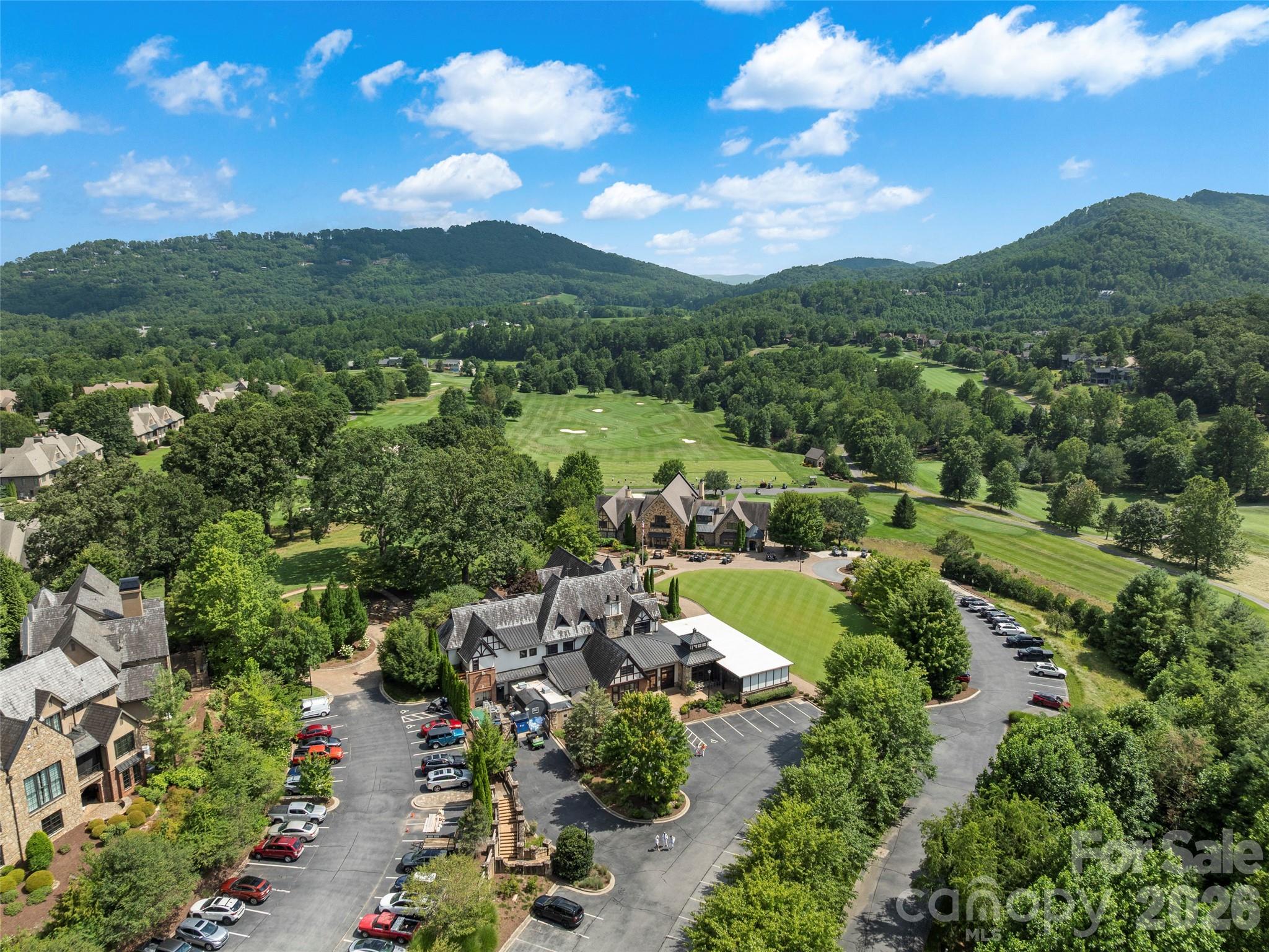 26 Village Oak Drive Arden NC 28704