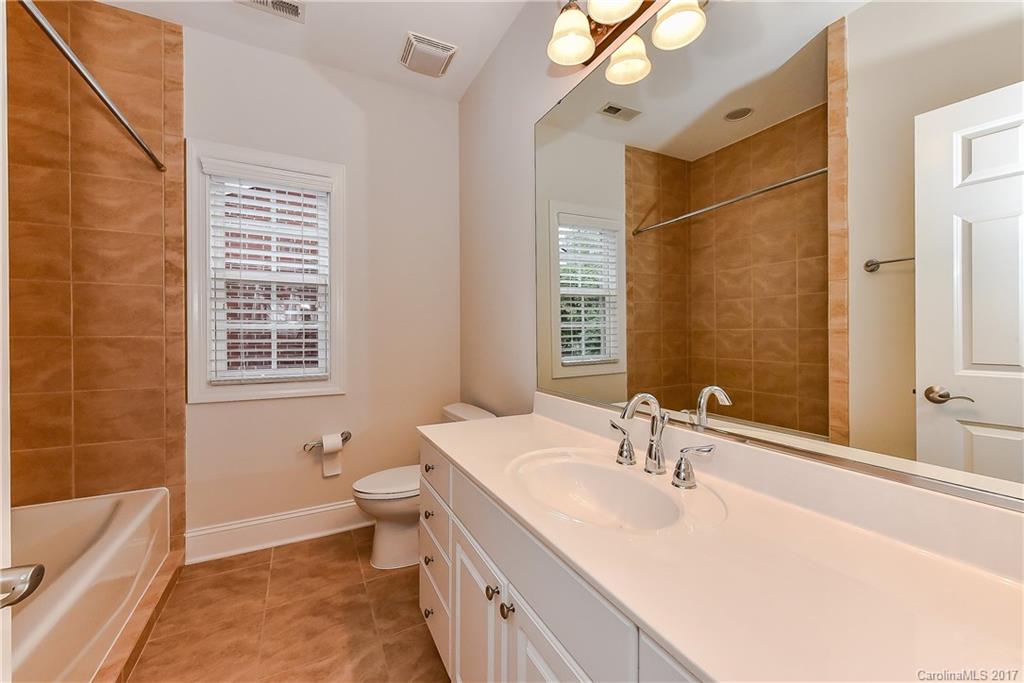 6231 Wakehurst Road Charlotte NC 28226