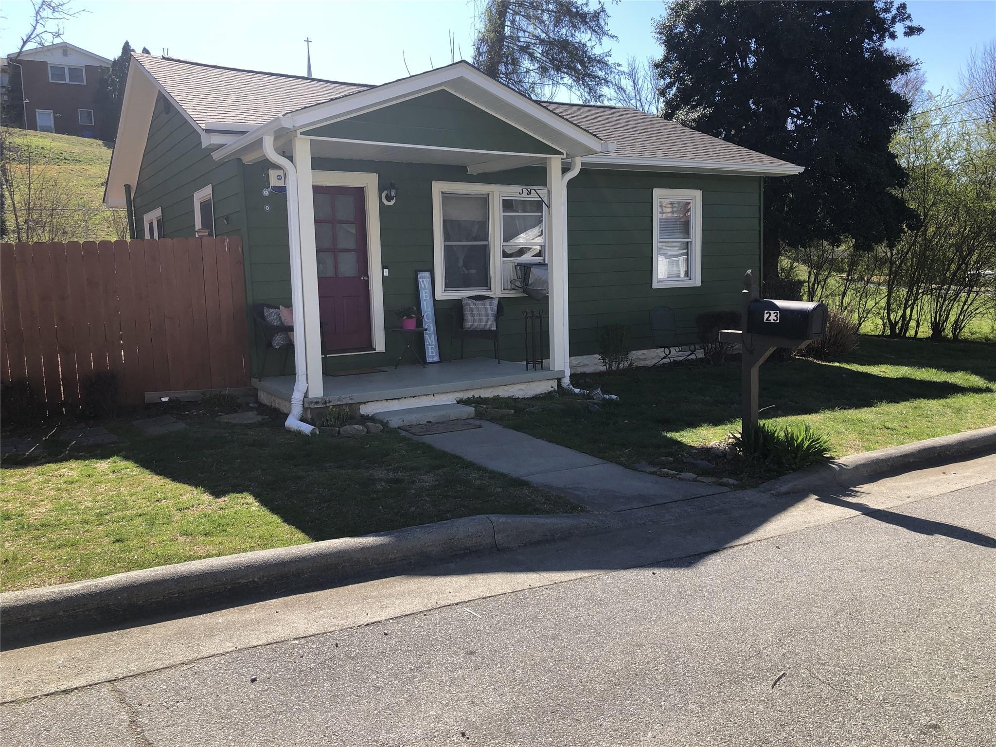 23 North Lane Brevard NC 28712