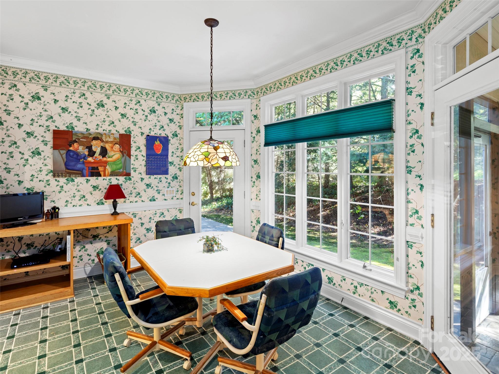 40 Tiverton Lane Asheville NC 28803