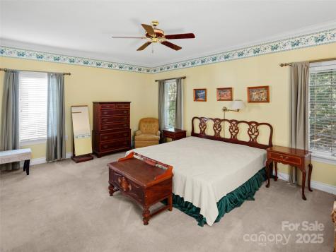 40 Tiverton Lane Asheville NC 28803