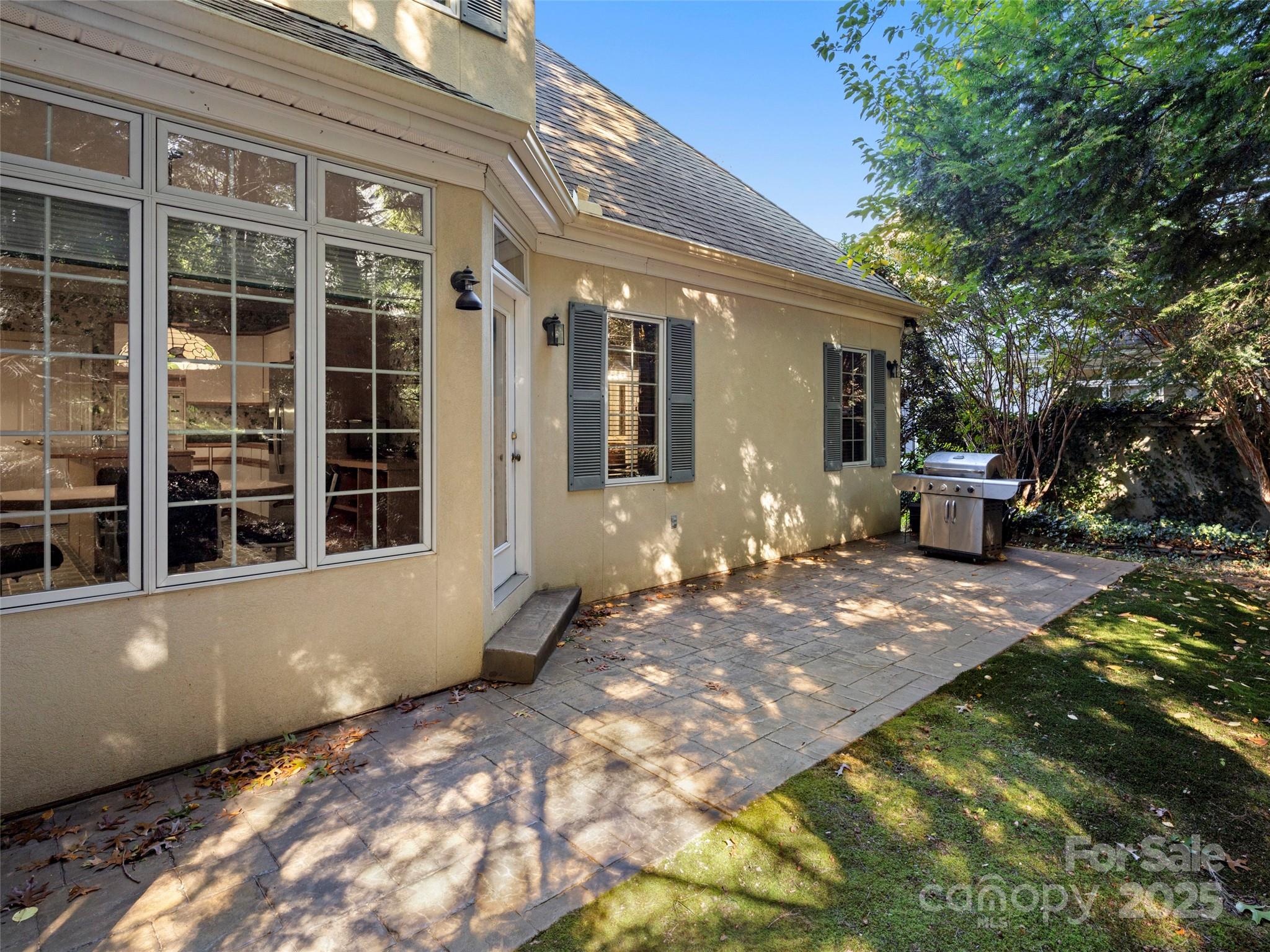 40 Tiverton Lane Asheville NC 28803