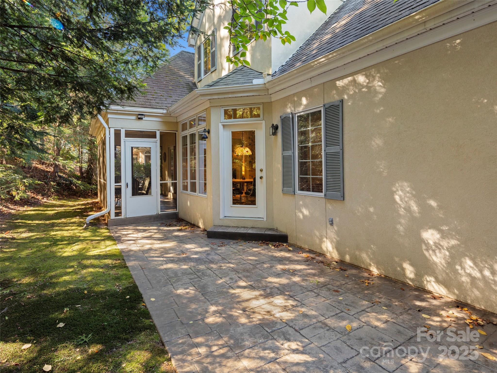 40 Tiverton Lane Asheville NC 28803