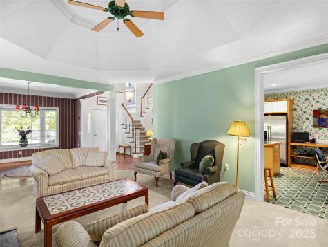 40 Tiverton Lane Asheville NC 28803