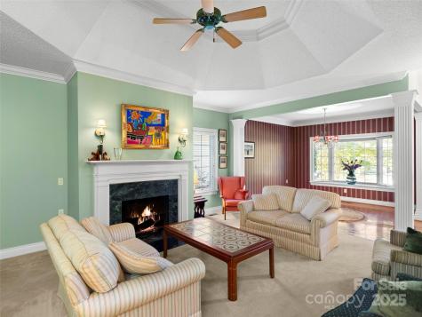 40 Tiverton Lane Asheville NC 28803