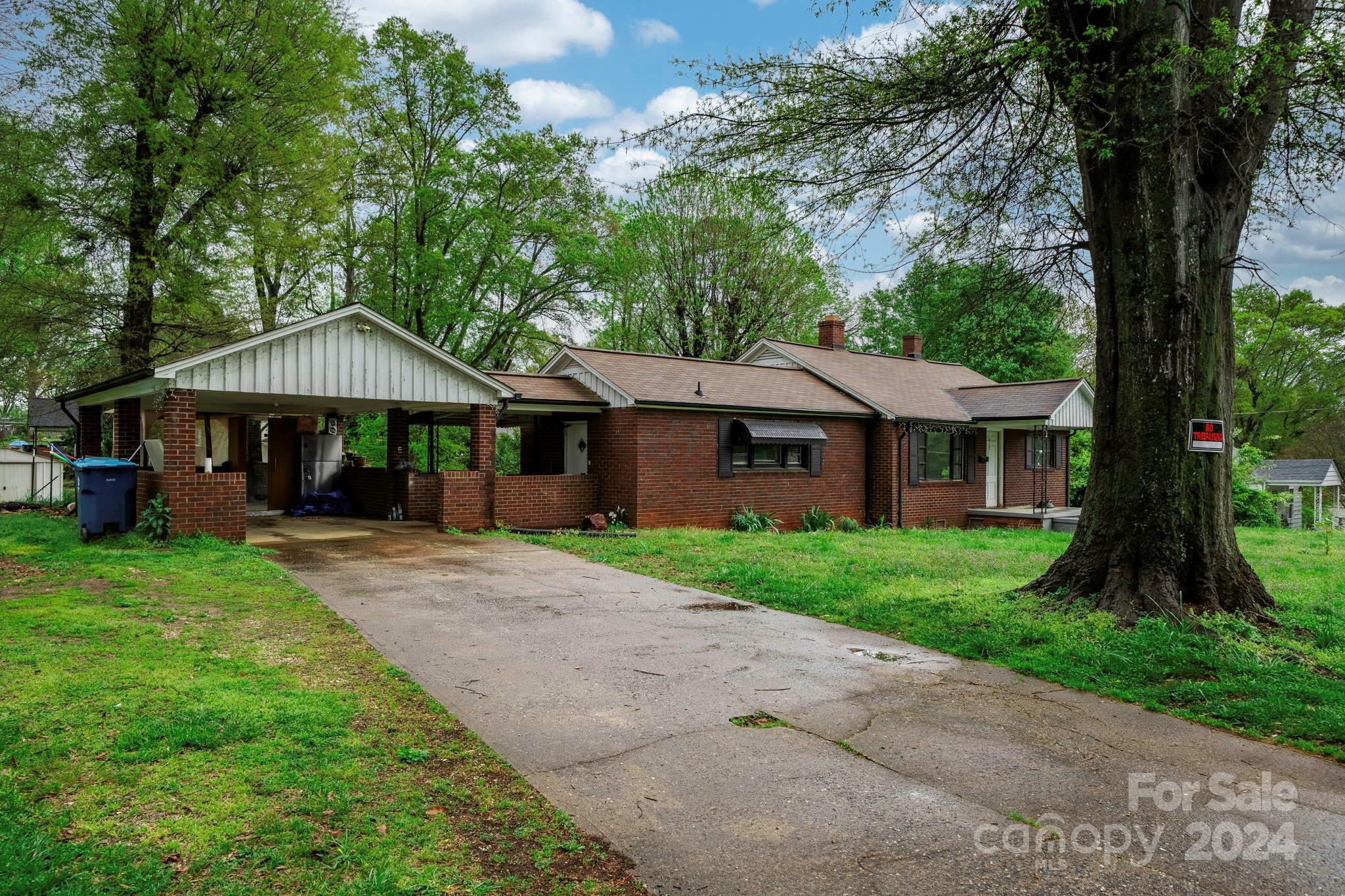 417 25th Street SW Hickory NC 28602