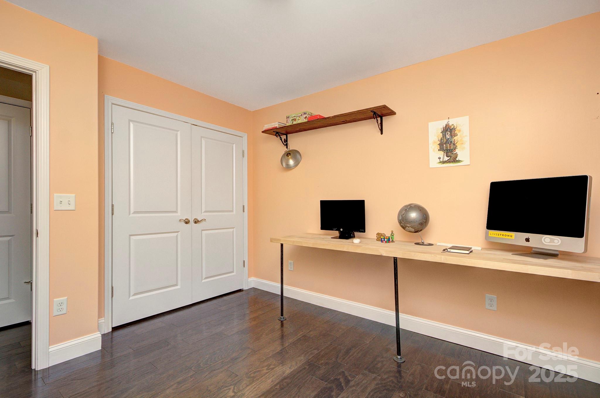 4 Stone River Drive Asheville NC 28804