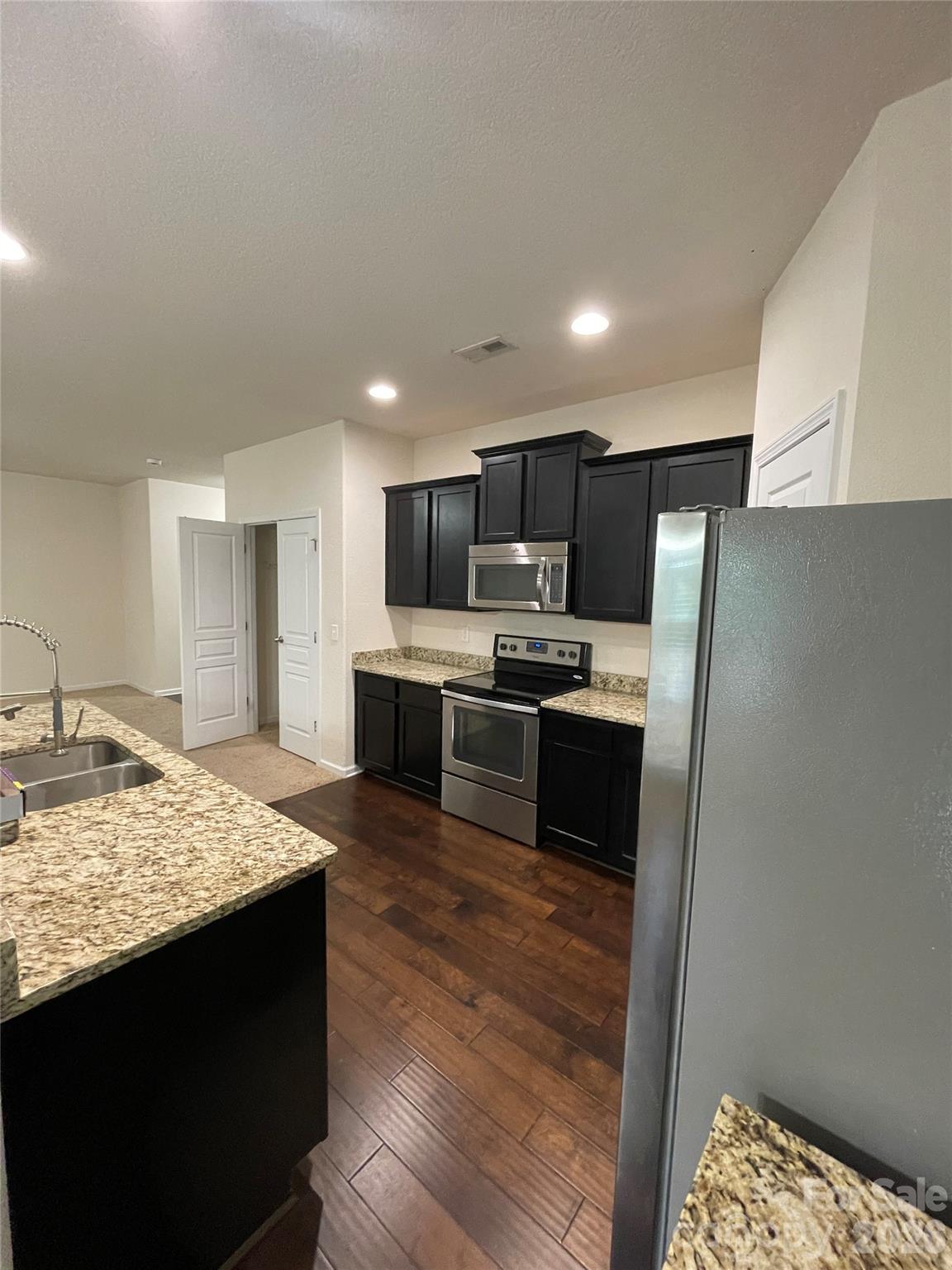 4721 Opus Lane Charlotte NC 28214