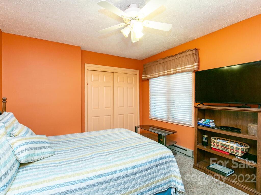 20 Jazaka Ridge Lane Swannanoa NC 28778