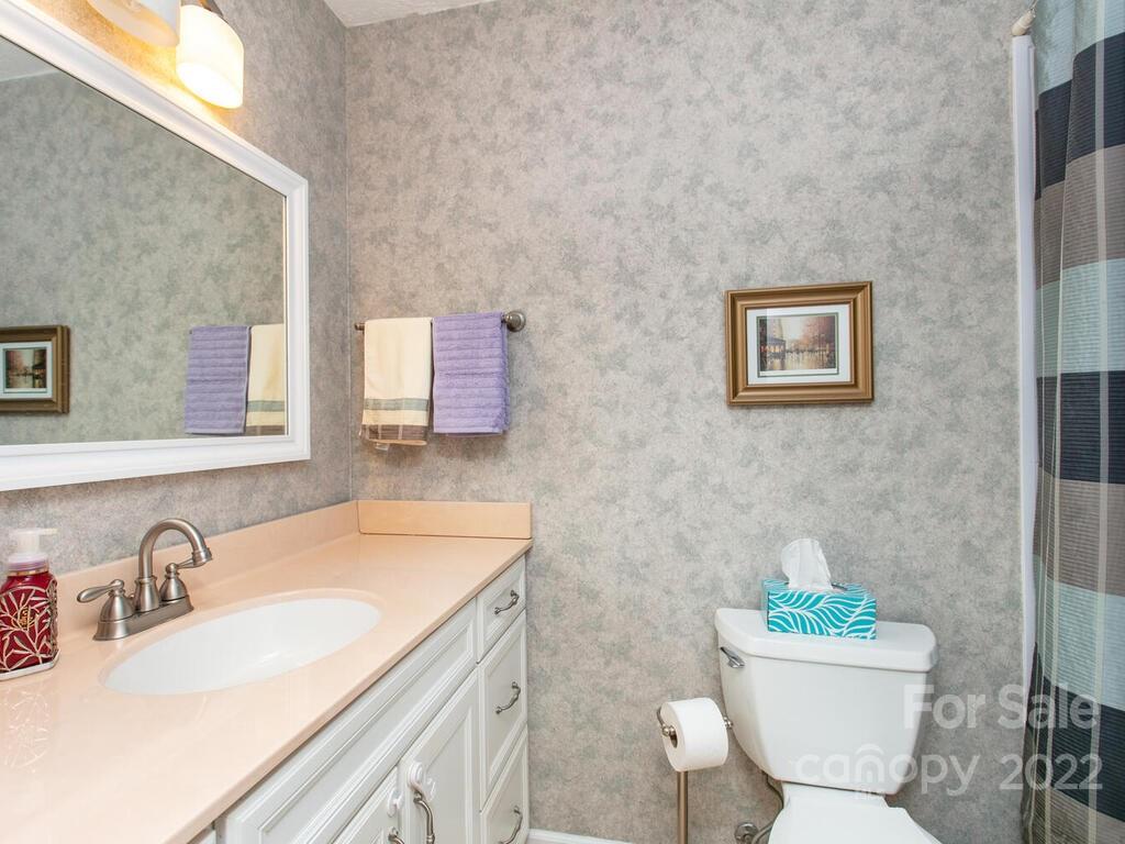 20 Jazaka Ridge Lane Swannanoa NC 28778