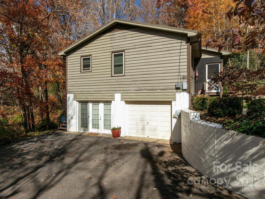 20 Jazaka Ridge Lane Swannanoa NC 28778