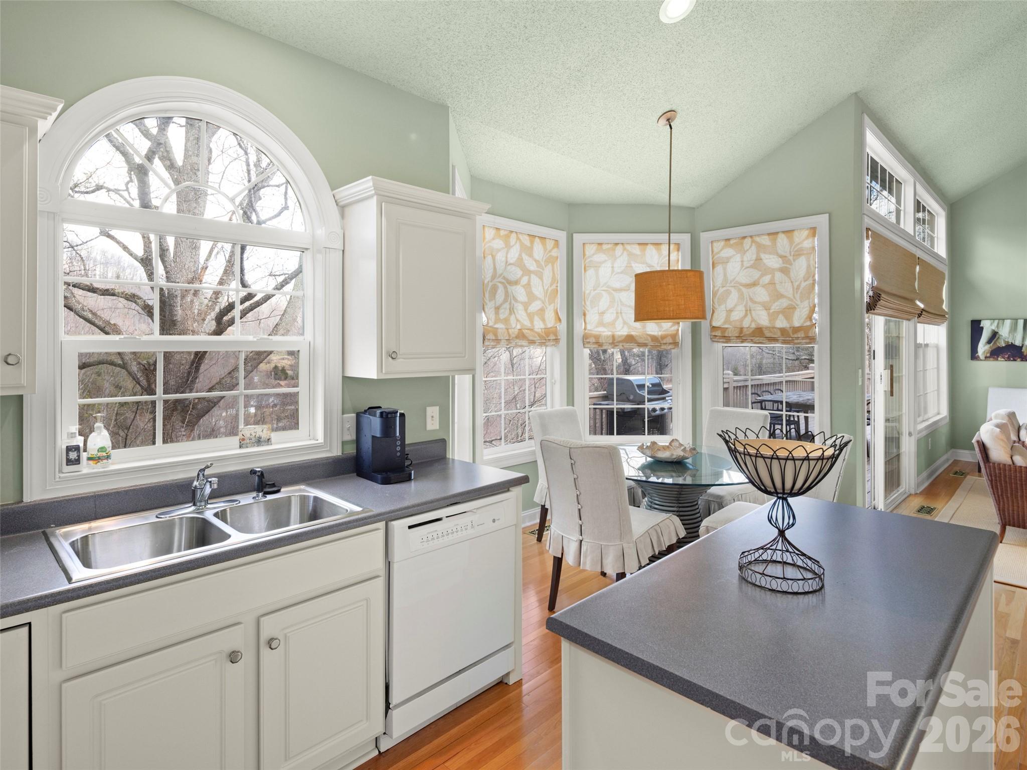 109 Poppy Lane Asheville NC 28803