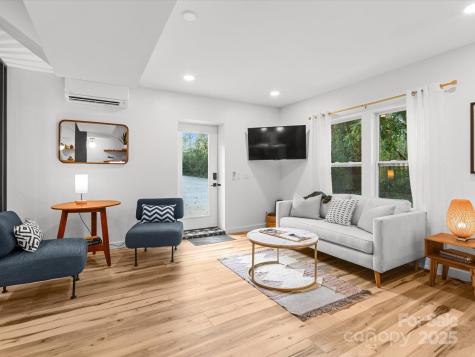 17 Hummingbird Lane Asheville NC 28806