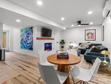 17 Hummingbird Lane Asheville NC 28806