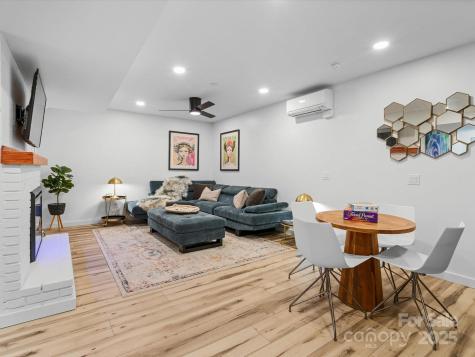 17 Hummingbird Lane Asheville NC 28806