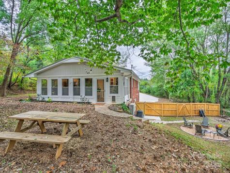 17 Hummingbird Lane Asheville NC 28806