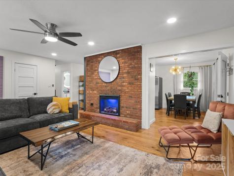 17 Hummingbird Lane Asheville NC 28806