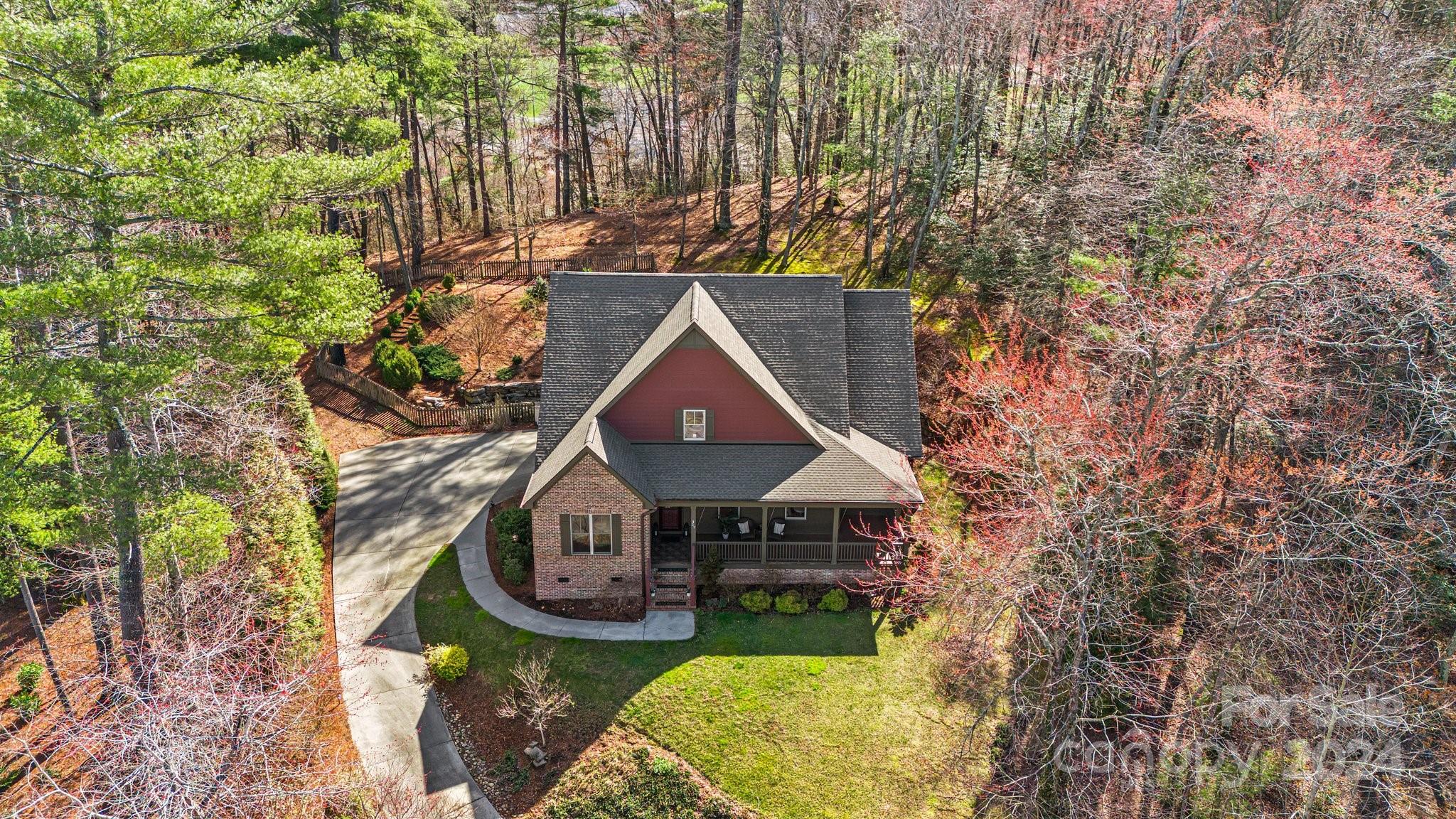 210 Barnrock Drive Mills River NC 28759