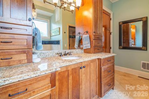 3 Gale Kelly Court Weaverville NC 28787
