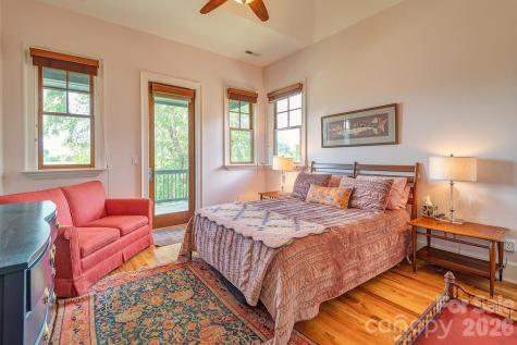 3 Gale Kelly Court Weaverville NC 28787