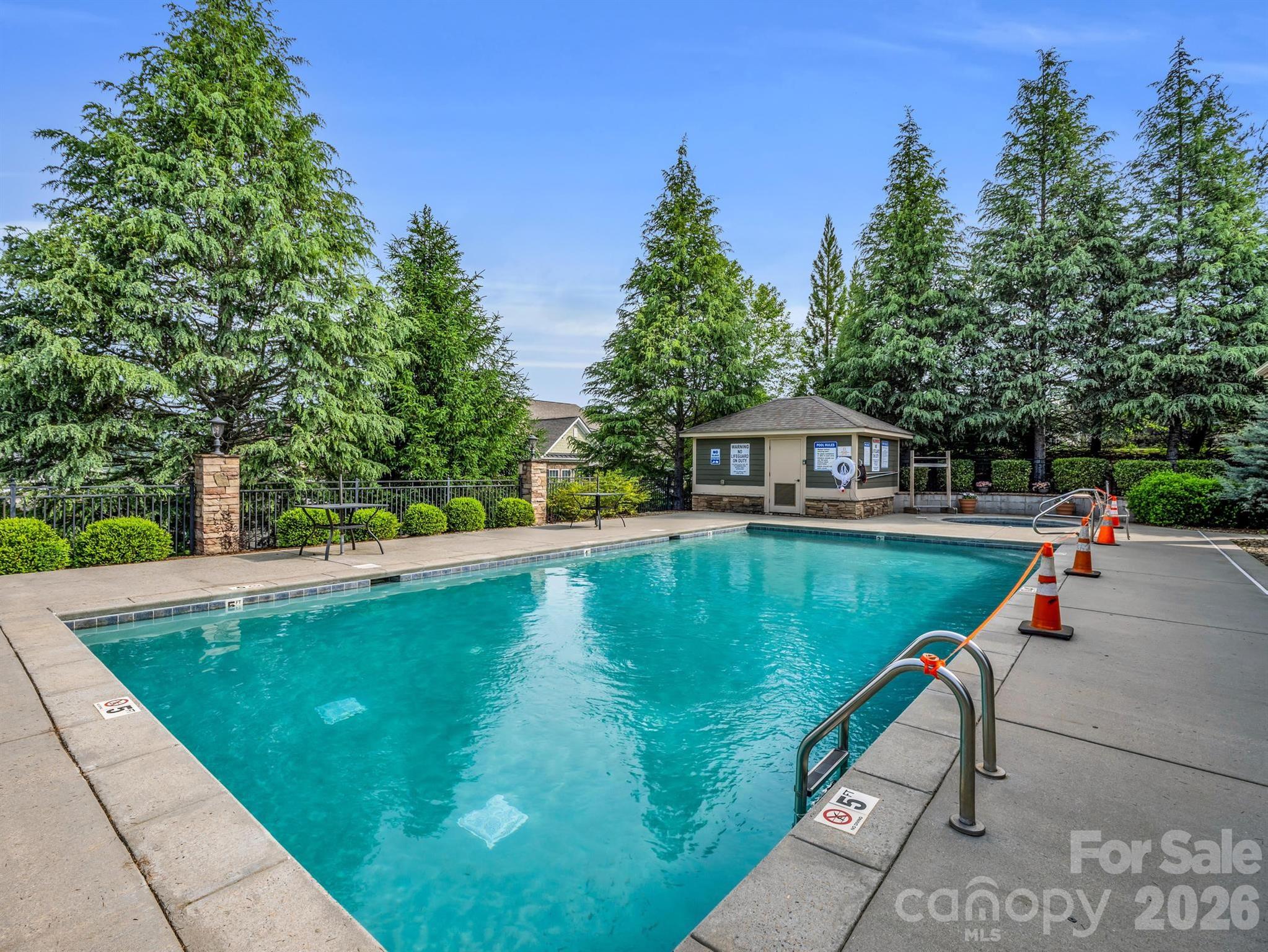 16 Southern Way Lane Leicester NC 28748