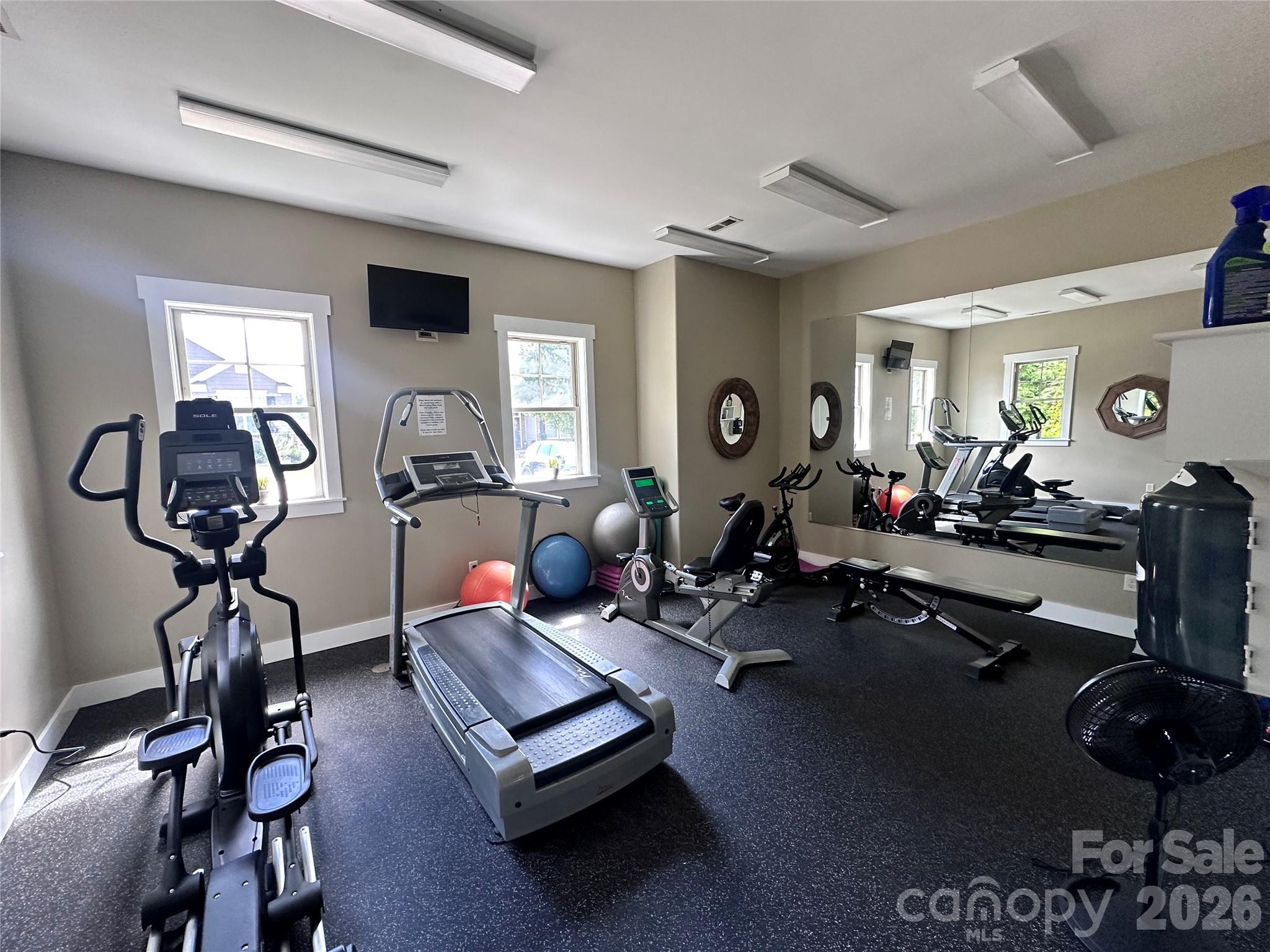16 Southern Way Lane Leicester NC 28748