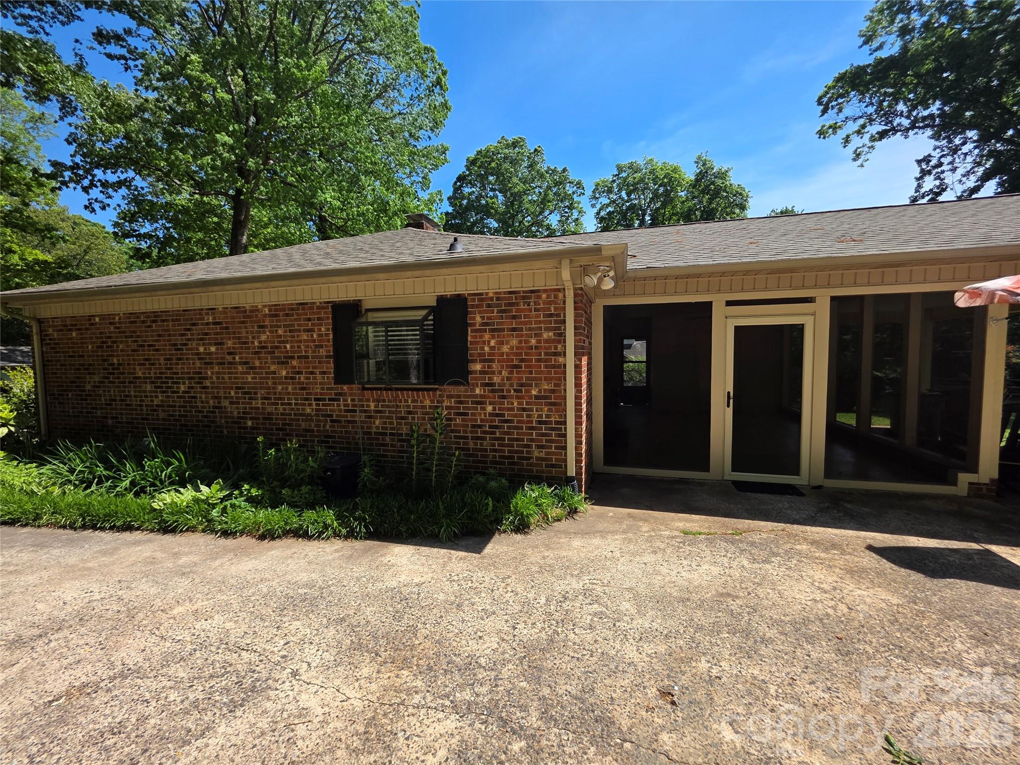 2009 Saratoga Drive Gastonia NC 28056