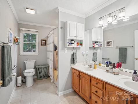 2 Cambridge Drive Candler NC 28715