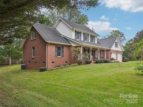 2 Cambridge Drive Candler NC 28715