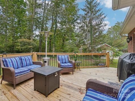 2 Cambridge Drive Candler NC 28715