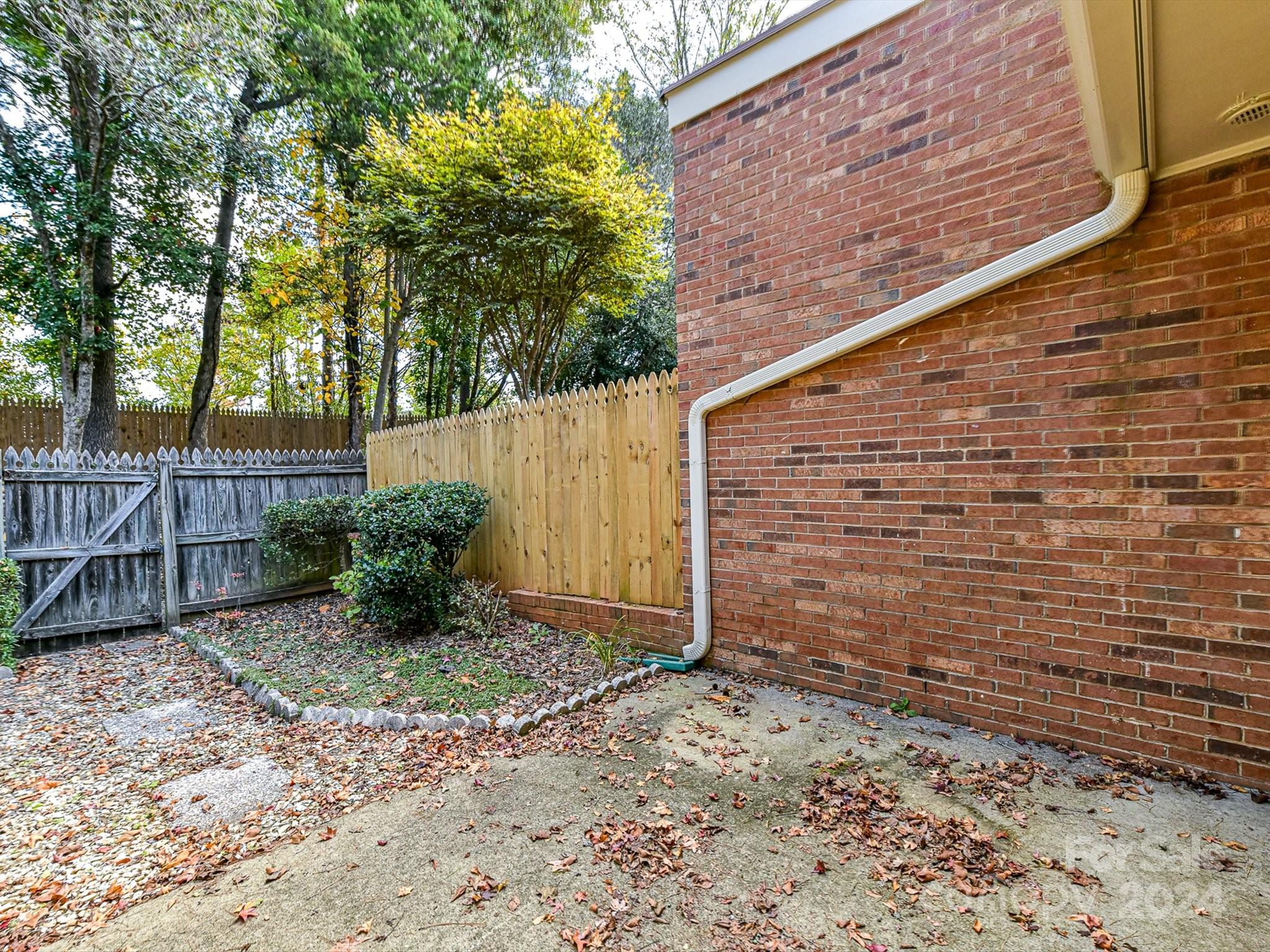 9128 Nolley Court Charlotte NC 28270