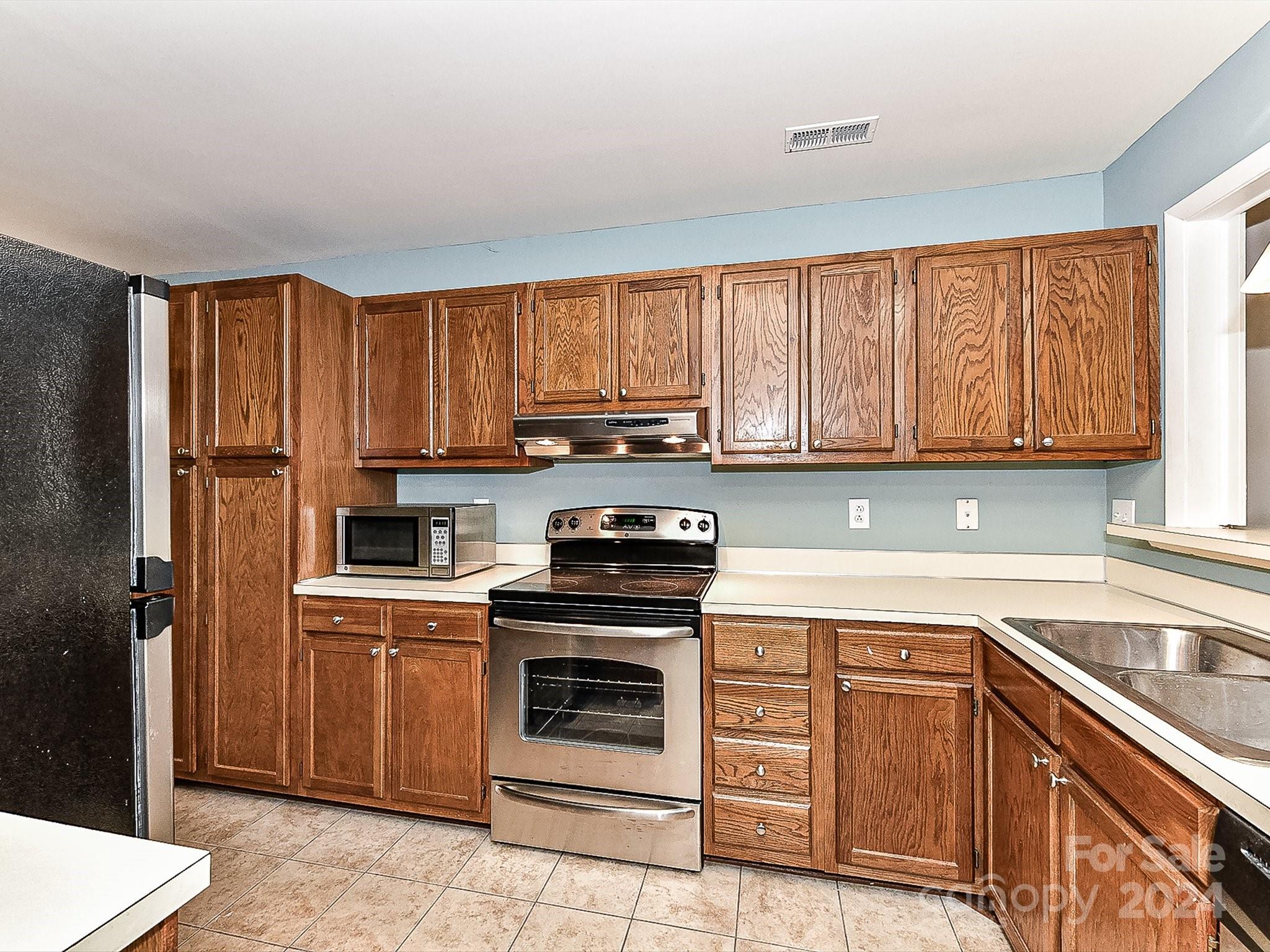 9128 Nolley Court Charlotte NC 28270