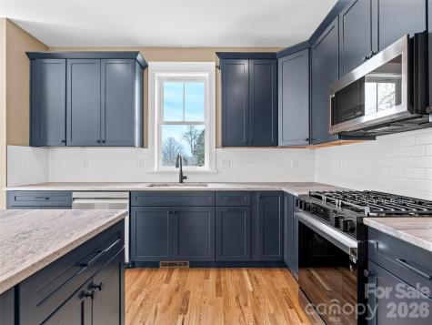 112 Alma Lane Asheville NC 28806