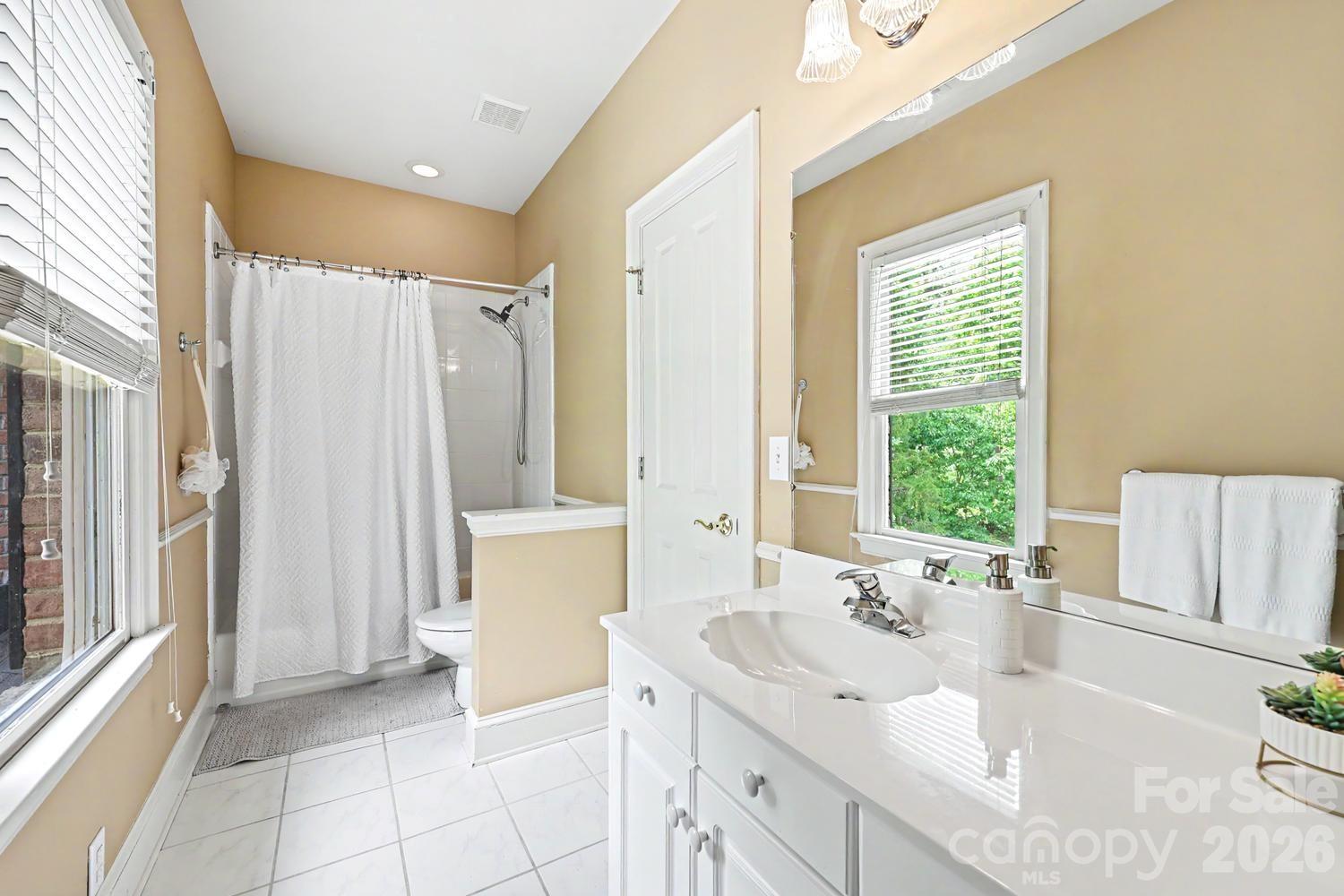 10615 Lederer Avenue Charlotte NC 28277