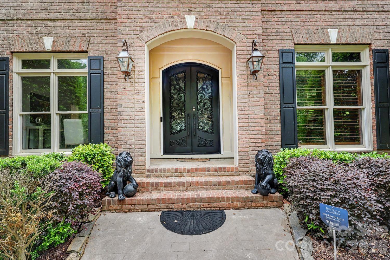10615 Lederer Avenue Charlotte NC 28277