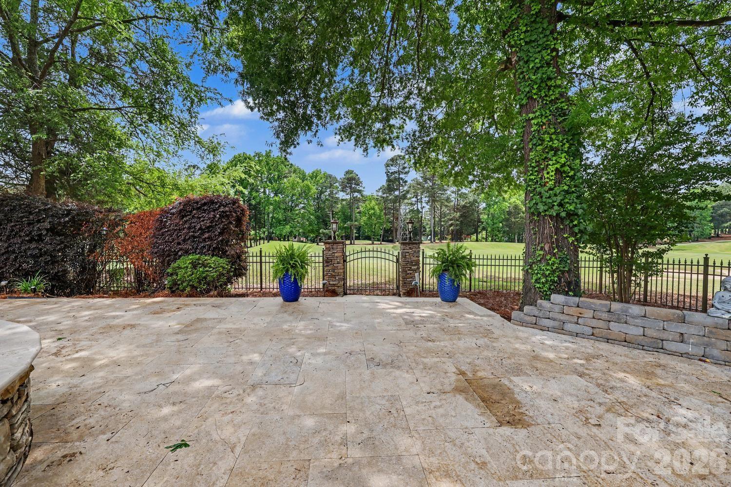 10615 Lederer Avenue Charlotte NC 28277