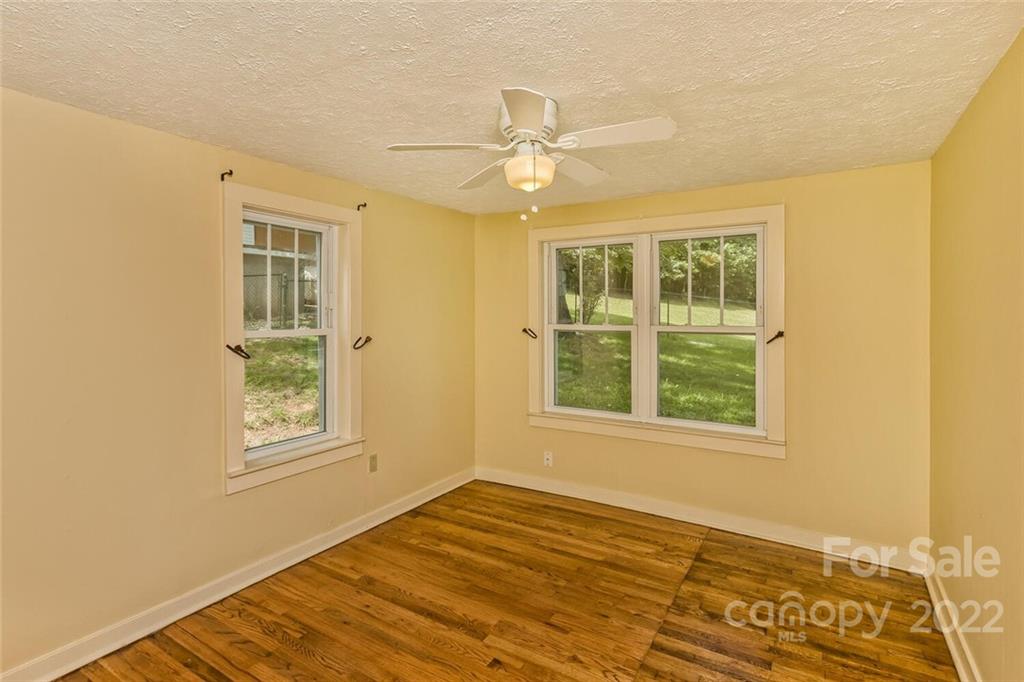 120 Beaverdam Loop Road Candler NC 28715