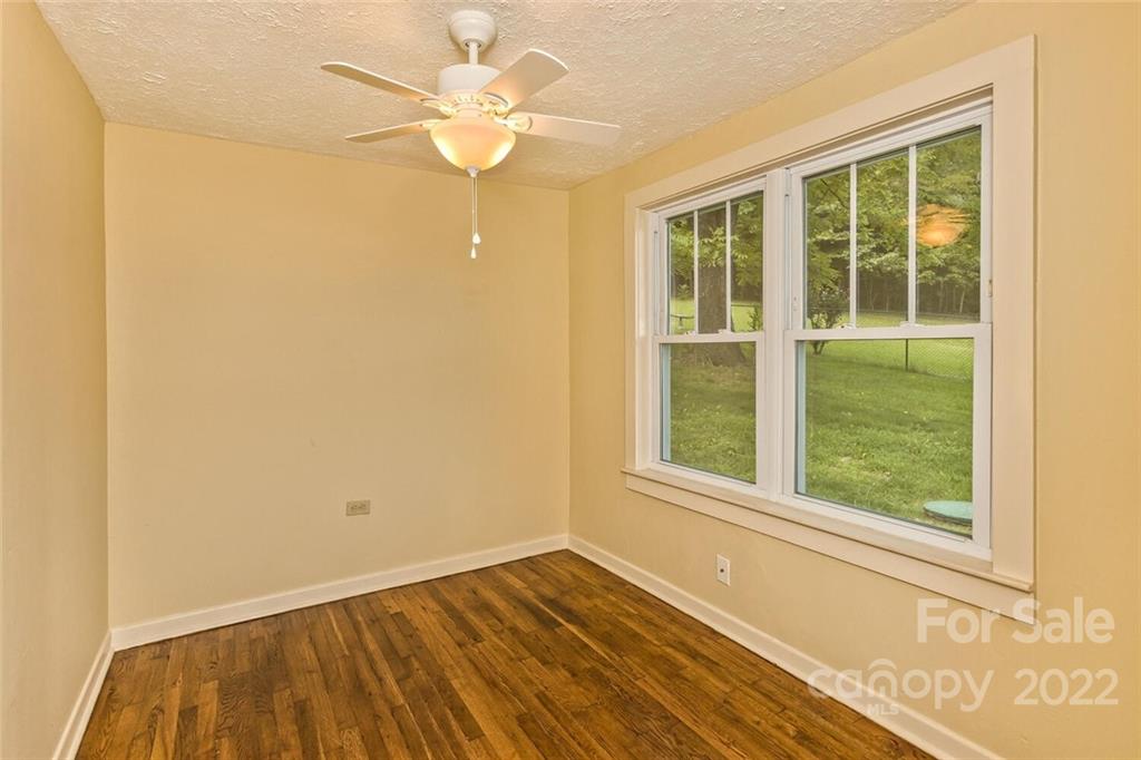120 Beaverdam Loop Road Candler NC 28715