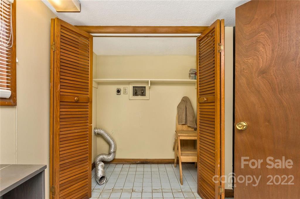 120 Beaverdam Loop Road Candler NC 28715