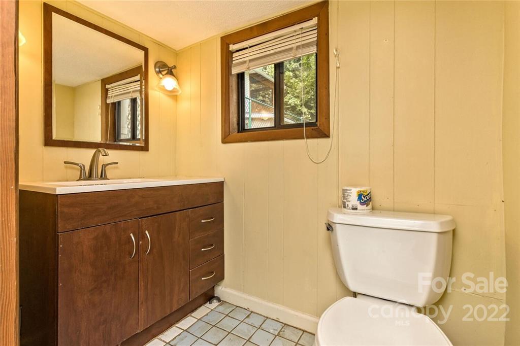 120 Beaverdam Loop Road Candler NC 28715