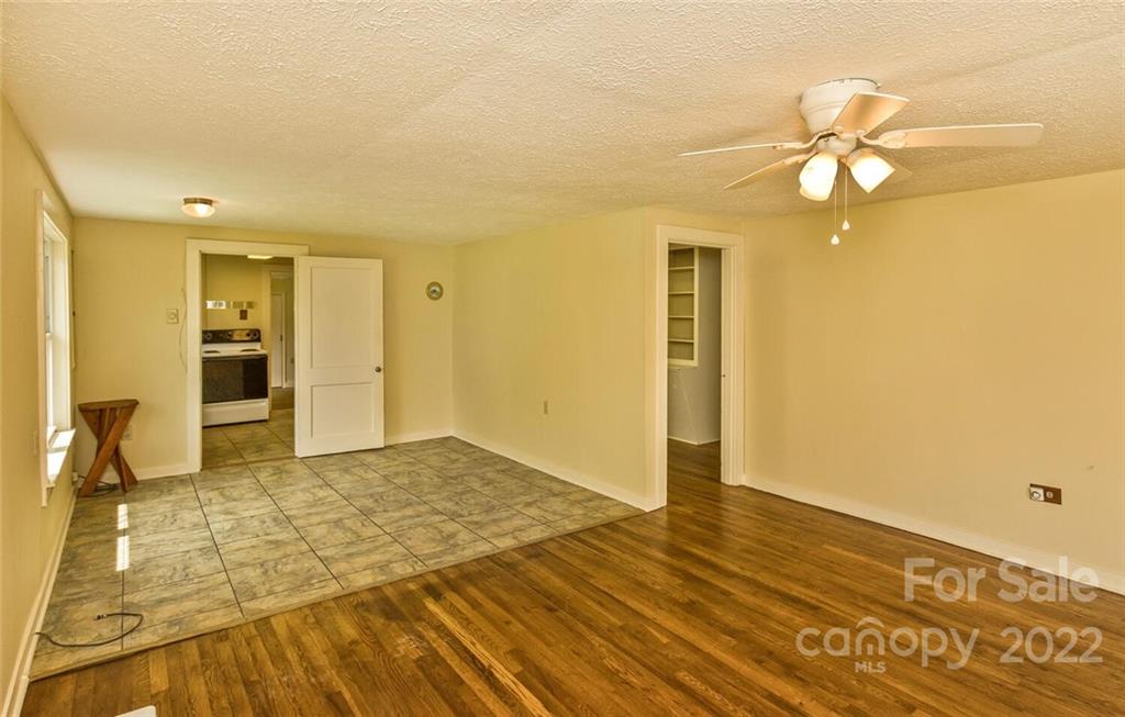 120 Beaverdam Loop Road Candler NC 28715