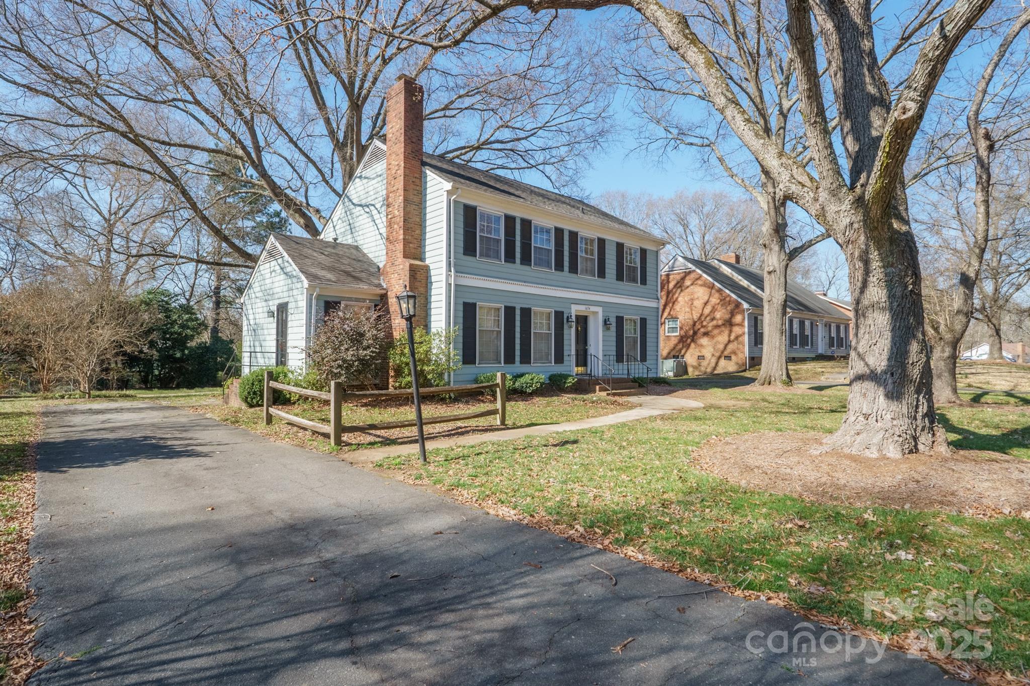 1634 Bonnie Lane Charlotte NC 28213